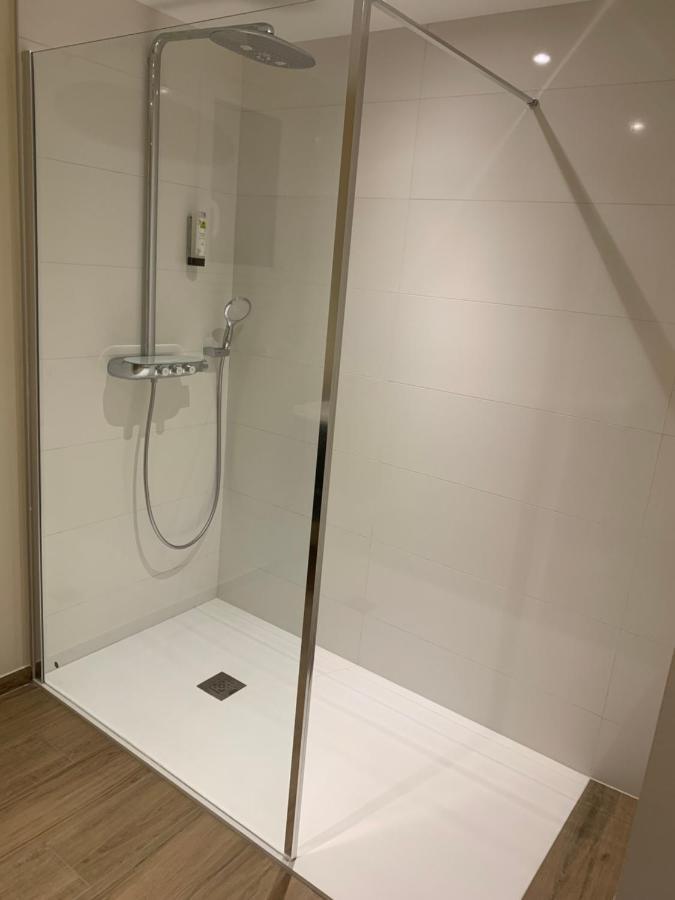 Вилла Le Relais De La Fontaine & Jacuzzi Montcornet  Экстерьер фото